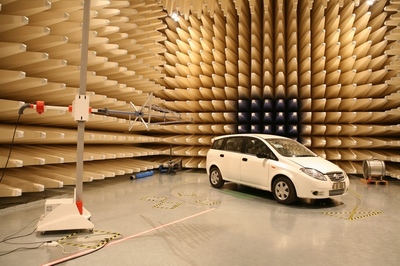 重慶市電磁兼容工程技術(shù)研究中心順利通過(guò)驗(yàn)收，電磁環(huán)境檢測(cè)能力獲權(quán)威認(rèn)可